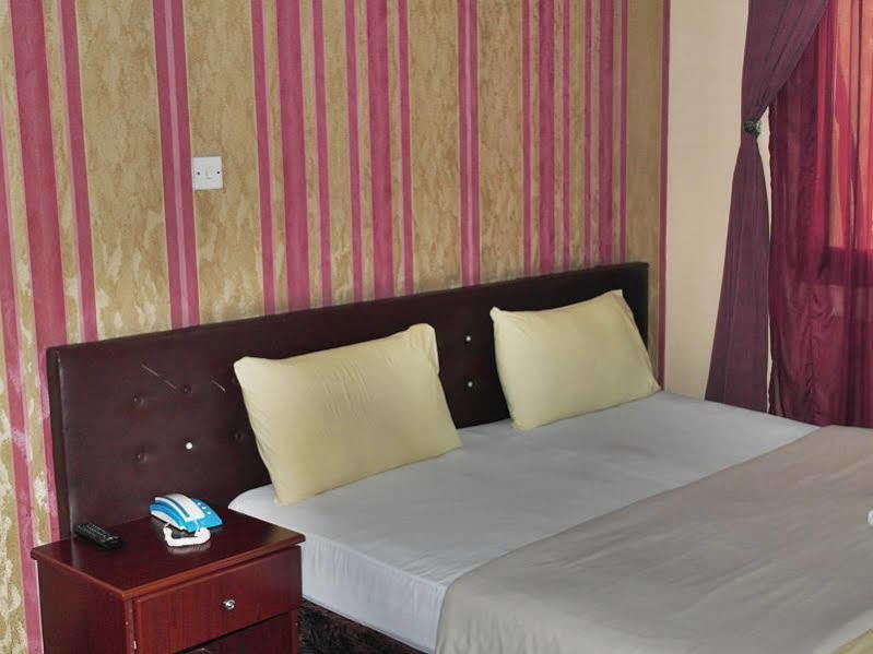 Golden Star Hotel Dubaï Extérieur photo